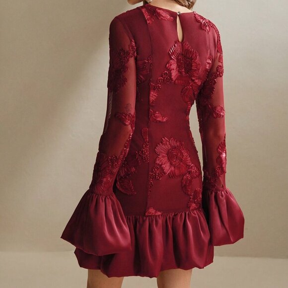 Burgundy Elegant Women's Embroidered Floral Bodycon Dress - Picture 6 of 8